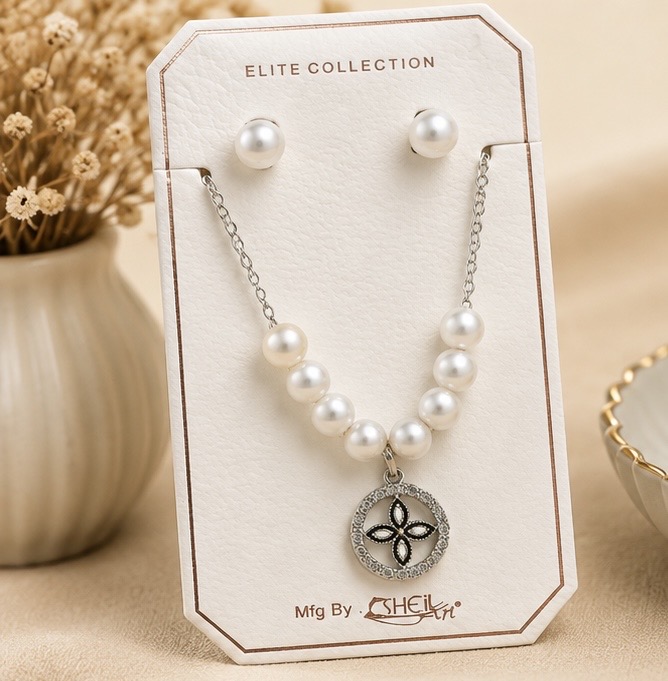 Silver Pearl Clover Pendant Set – Timeless Elegance