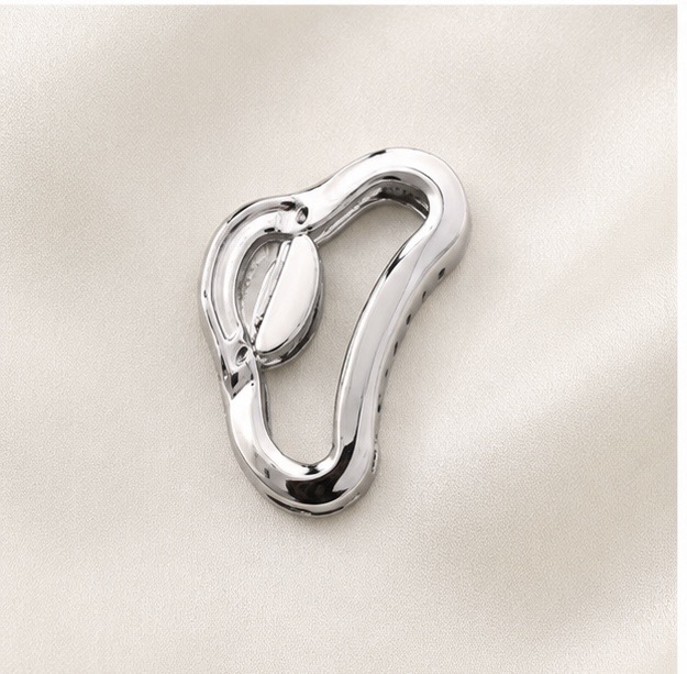 Classic Silver-Tone Heart-Shaped Hair Claw