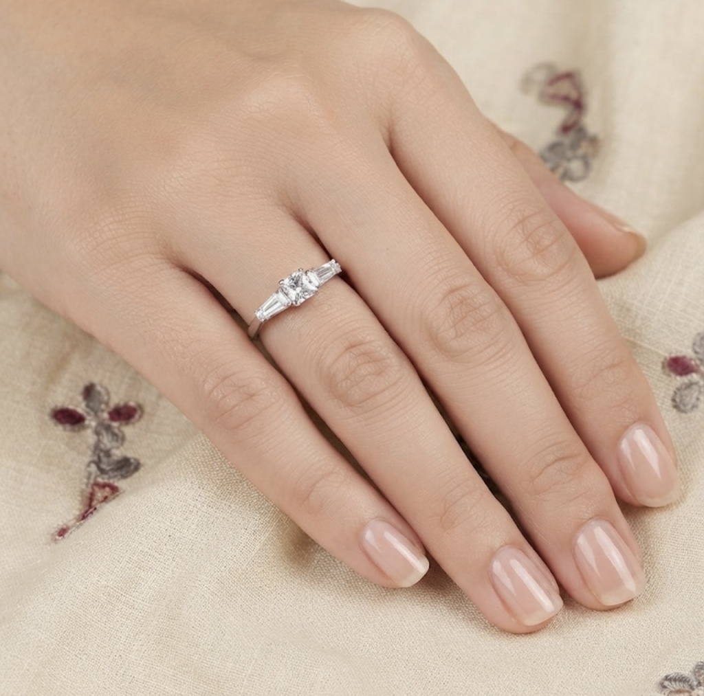 Elegant Three-Stone Silver-Tone Fashion Ring