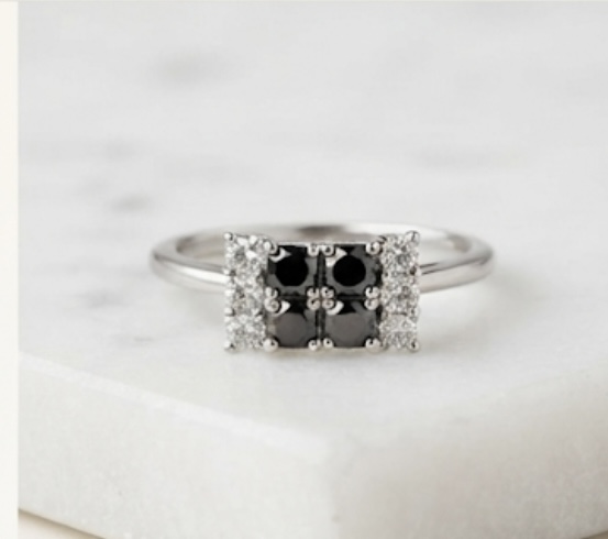 Modern Cluster Fashion Ring