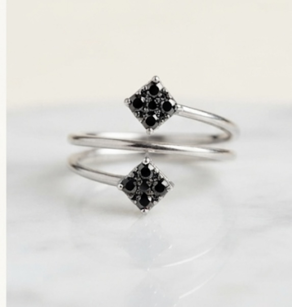 Black Bypass Fashion Ring