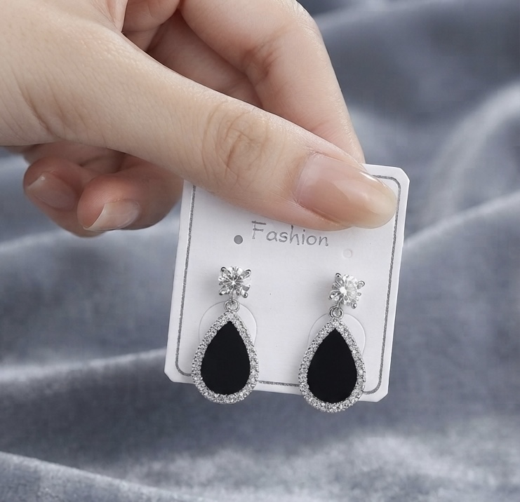 Elegance Teardrop Dangle Earrings -Black