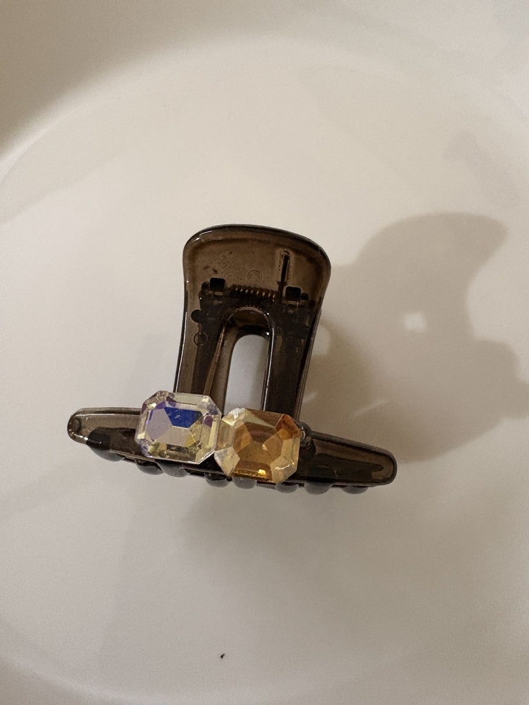 Elegant Translucent Brown Claw Clip