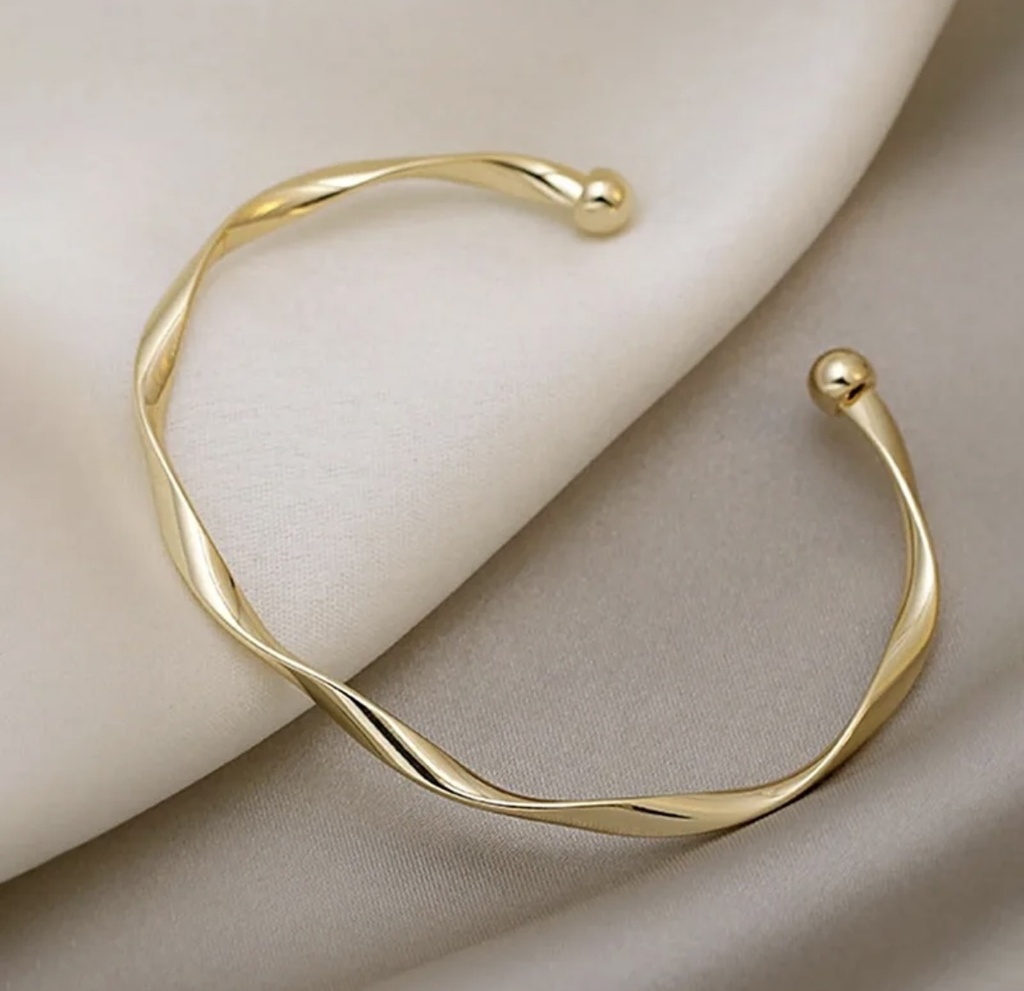 Twisted Ball Cuff Bracelet- ANTI TARNISH- Golden