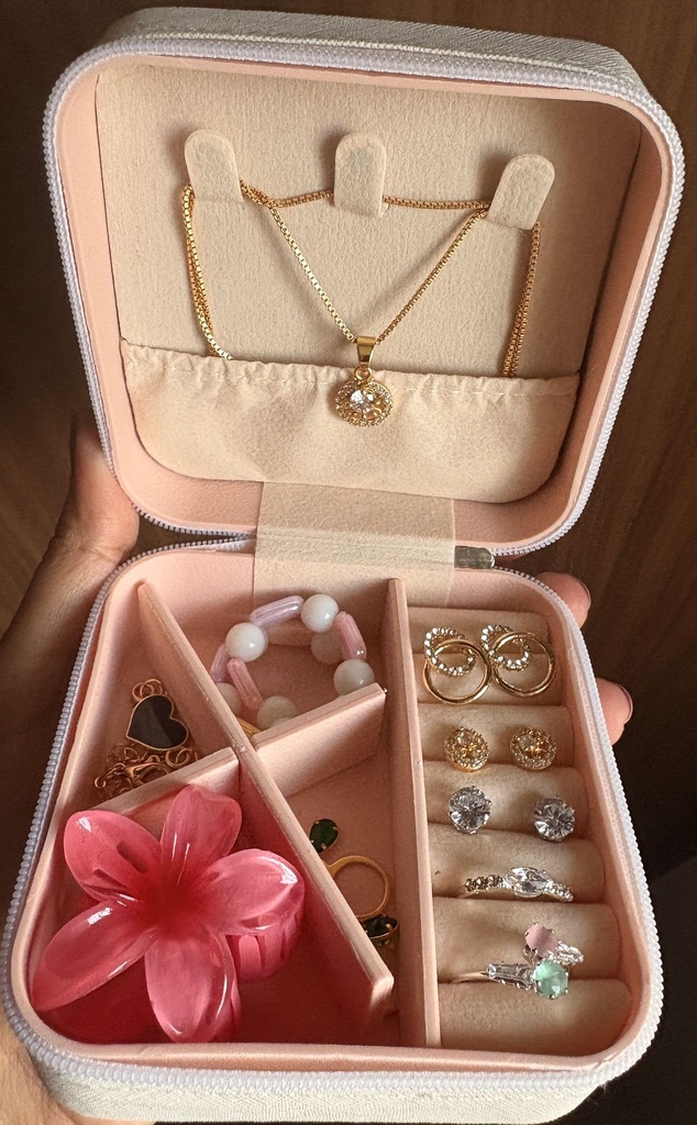 White Shabista Jewellery Organizer Gift Set