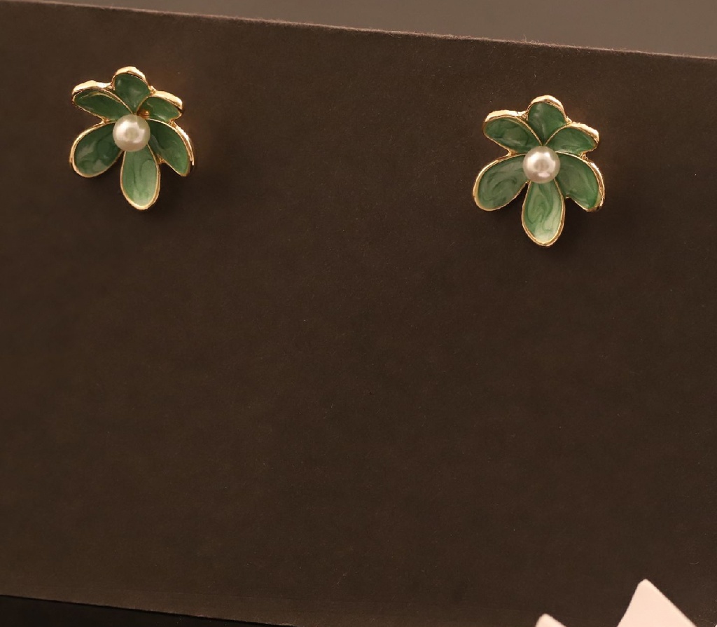 22k Gold-Plated Emerald Green Flower  Earrings