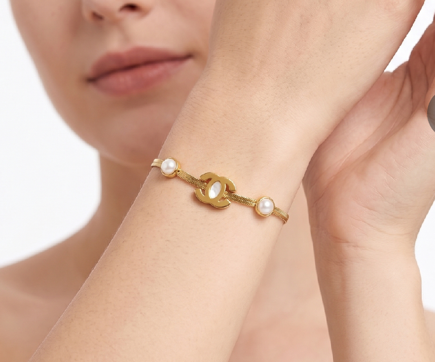 22k Gold-Plated Anti Tarnish Pearl Bracelet