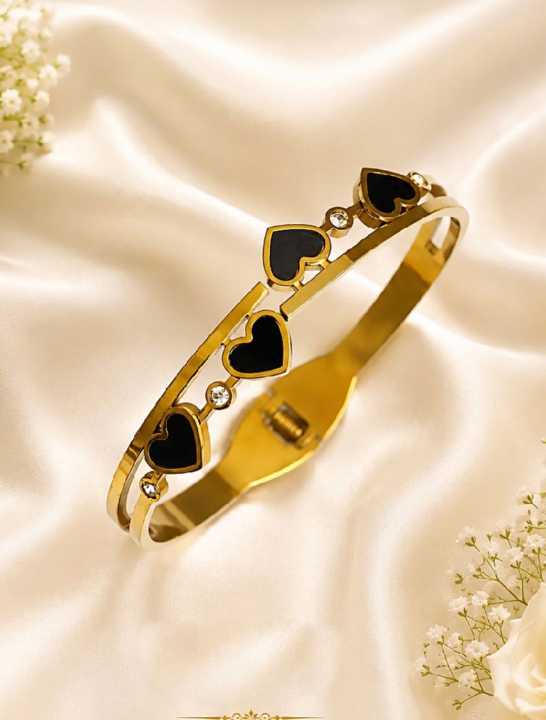 22k Gold-Plated Stainless Steel Black heart Cuff Bracelet
